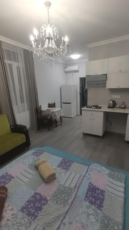 Home Apartments Батумі Екстер'єр фото