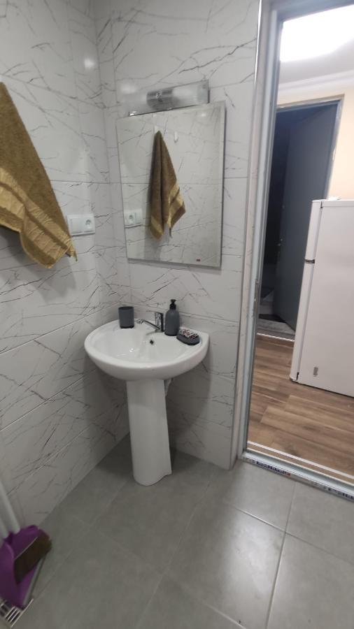 Home Apartments Батумі Екстер'єр фото