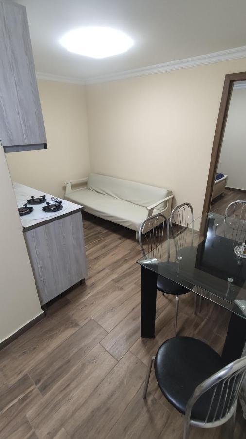 Home Apartments Батумі Екстер'єр фото