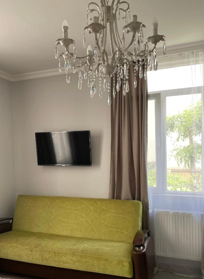Home Apartments Батумі Екстер'єр фото